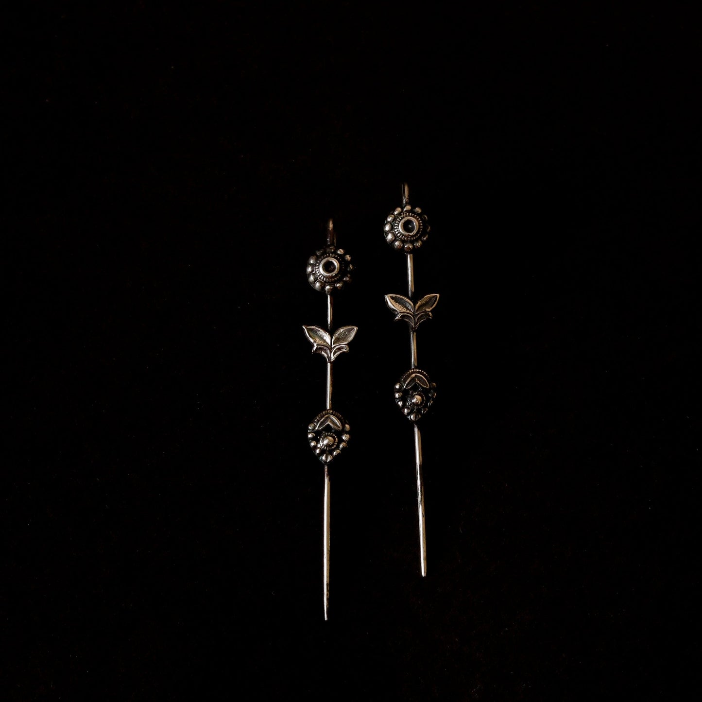Handcrafted Silver Earcuffs – Where Artistry Meets Elegance