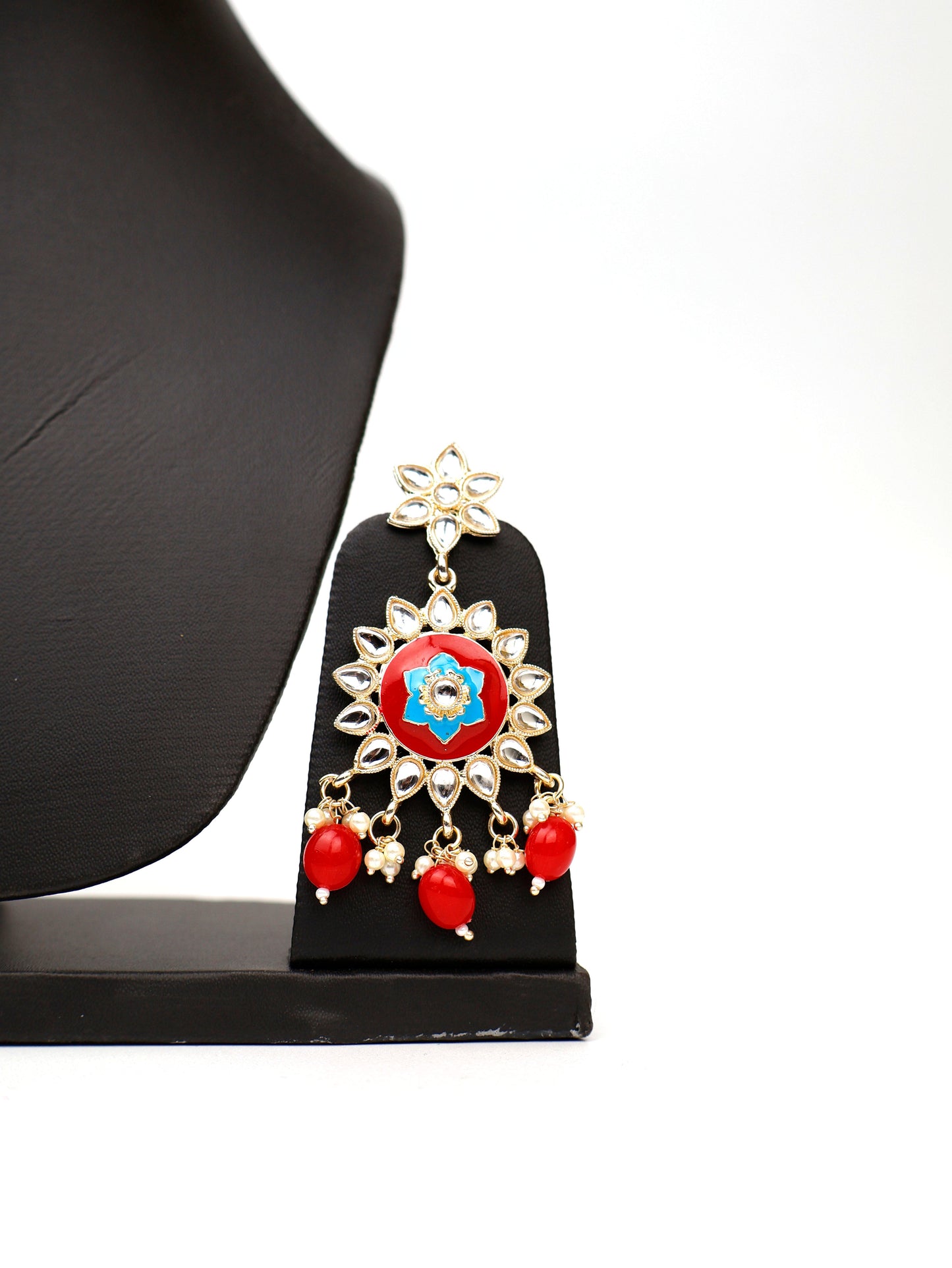 Multicolor Kundan and Pearl Choker Style Necklace Set with Earings and Mang Tikka