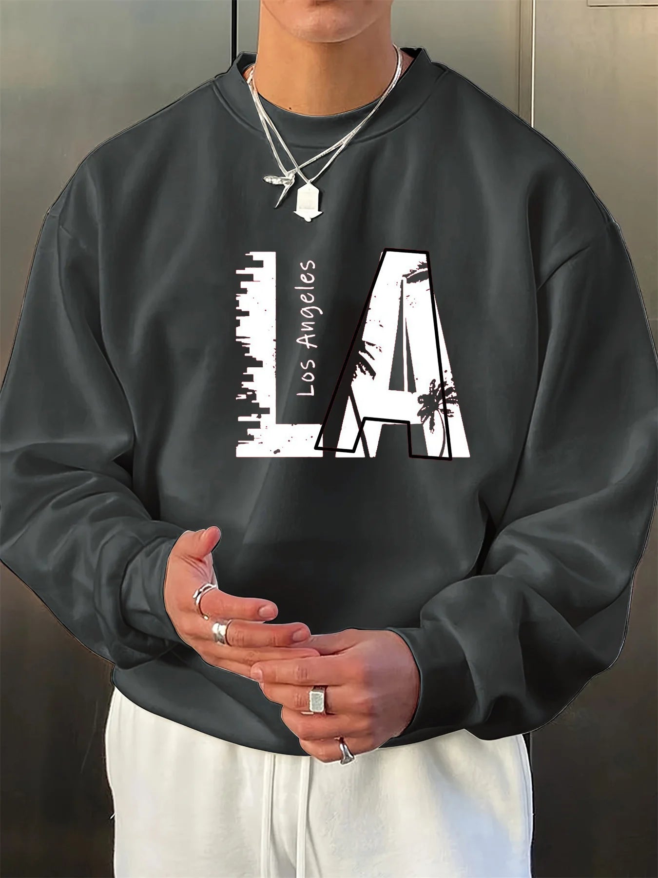 Men's autumn and winter fashionable casual loose Los Angeles LA letter graphic printed long sleeved round neck sweatshirt