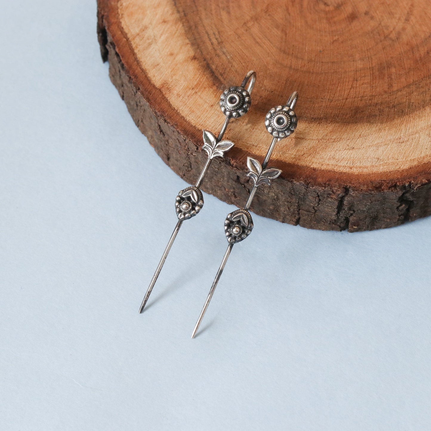 Handcrafted Silver Earcuffs – Where Artistry Meets Elegance