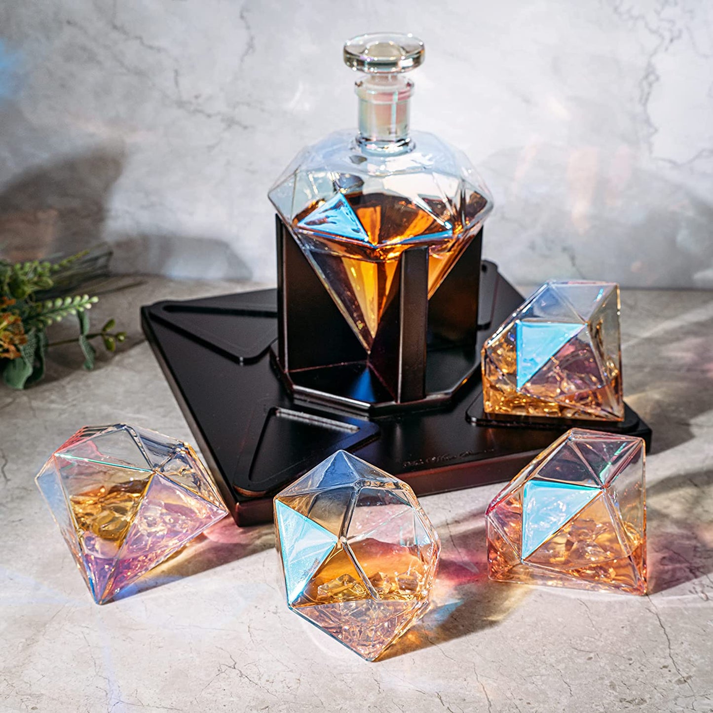 Diamond Whiskey And Wine Decanter Great Gift 750ML With 4 Diamond Glasses And Beauti