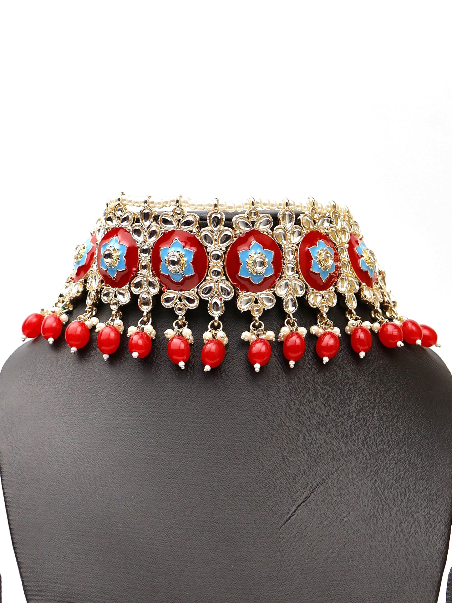 Multicolor Kundan and Pearl Choker Style Necklace Set with Earings and Mang Tikka