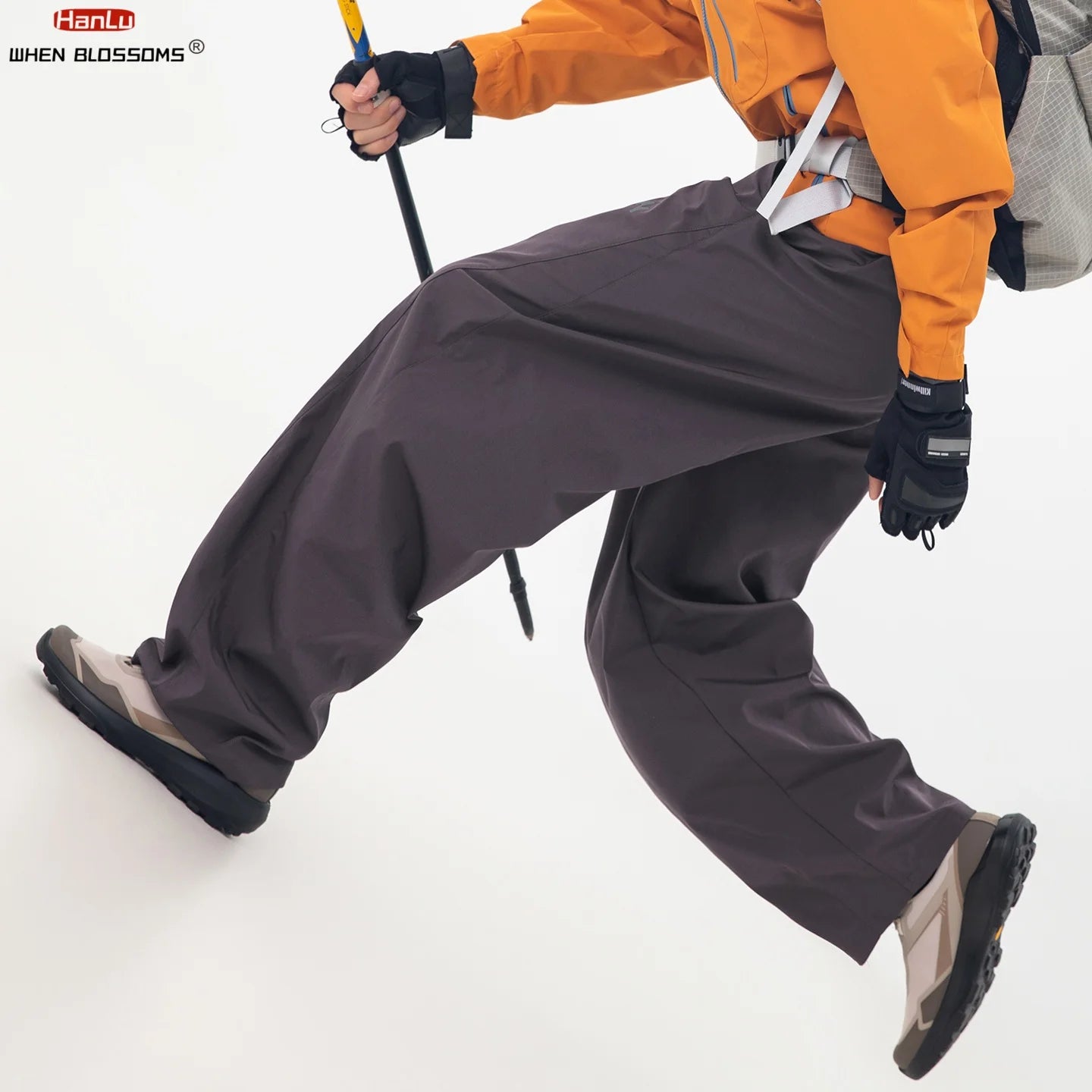 Men's Technical Cargo Pants Panel Design J-Cut Water-Resistant Outdoor Workwear Parachute Pants Loose Fit Spring