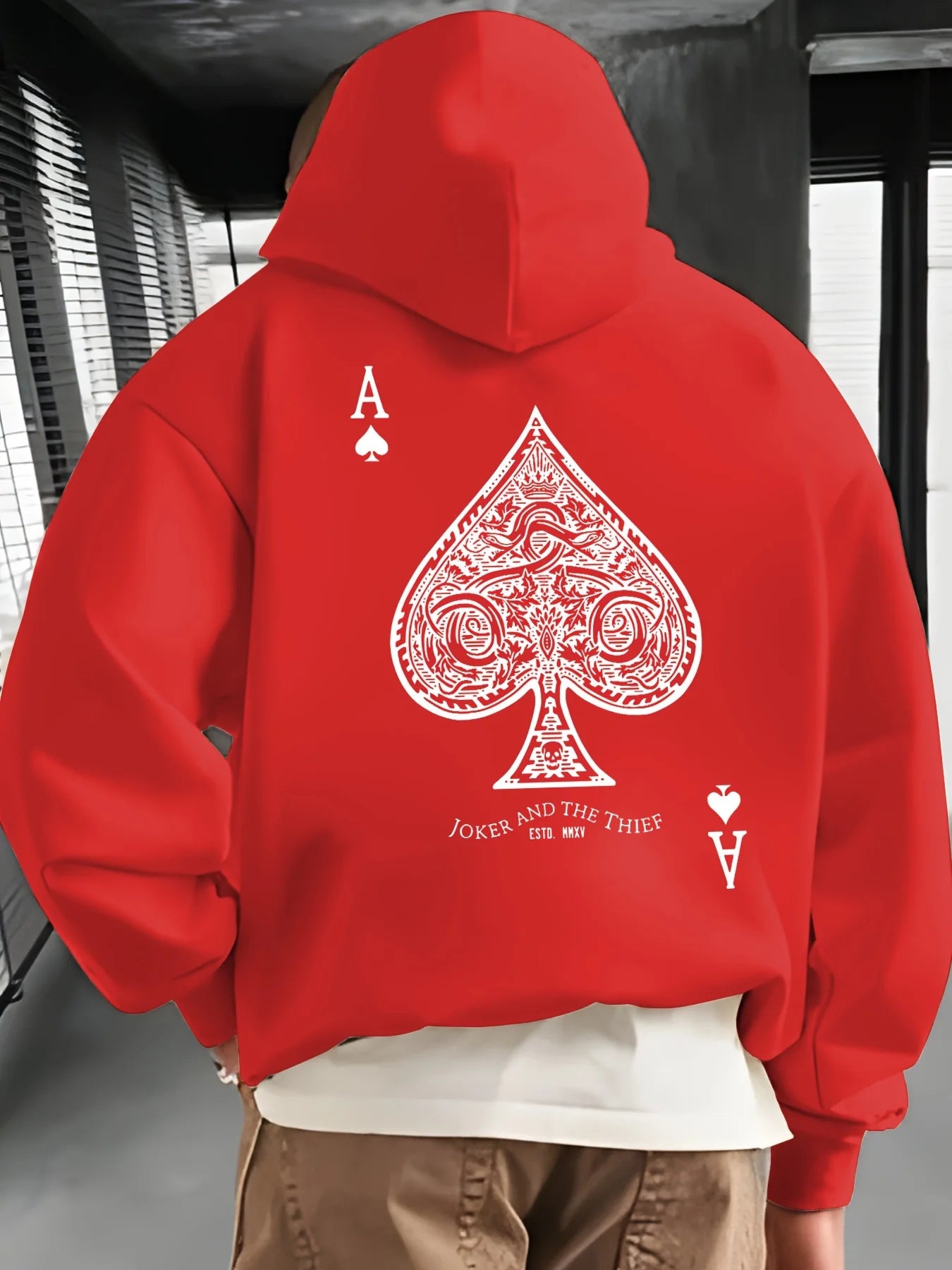 Men's autumn and winter casual fashion loose back poker card A graphic printed long sleeved hooded sweatshirt warm pullover