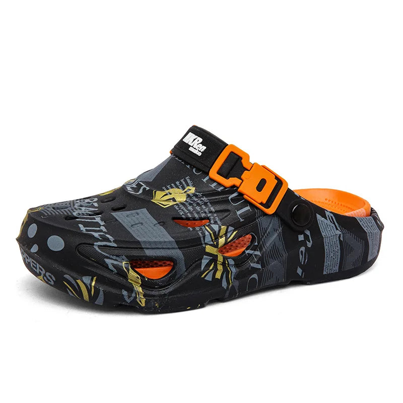 New Men Clogs Luxury Design Summer Shoes Sandals Daily Walking Beach Indoor Footwear Size 39-46 Comfortable Men Shoes Slippers