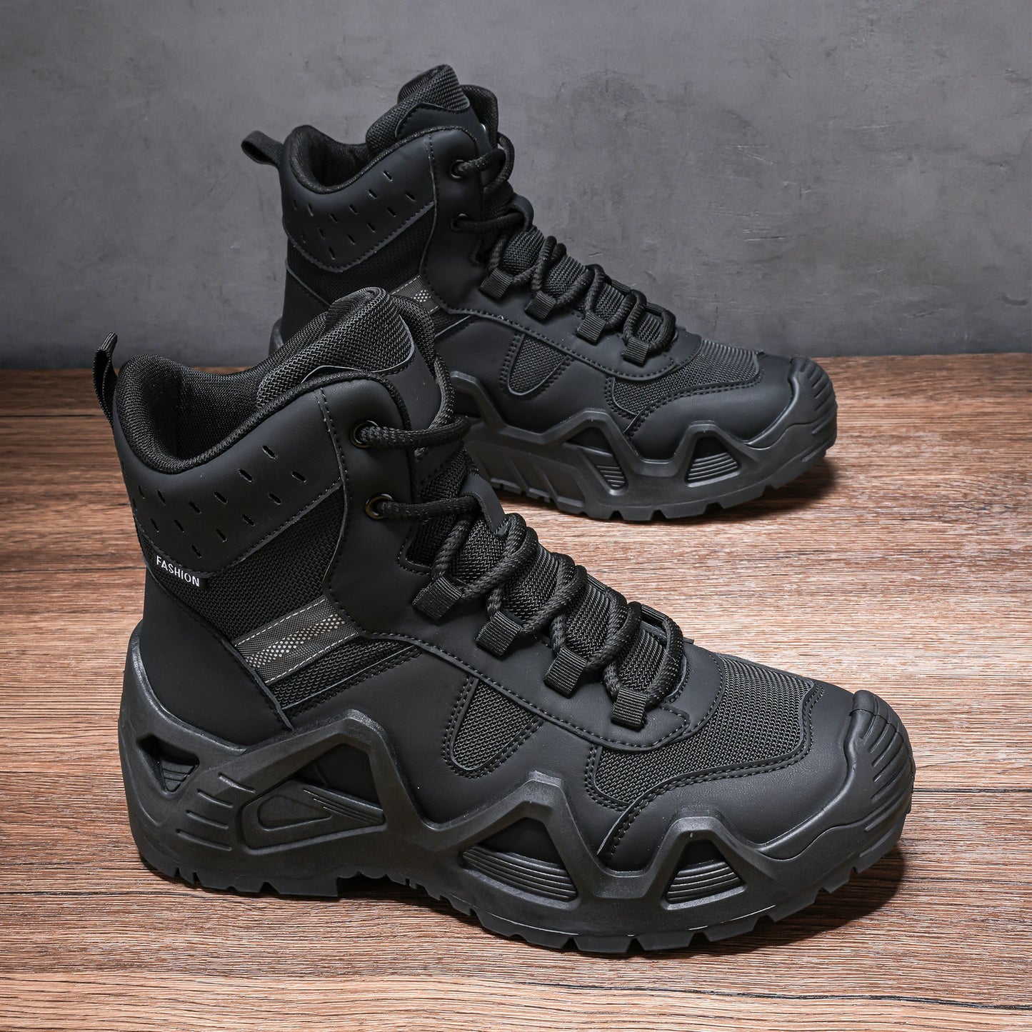 New fashion versatile shoes suitable for outdoor hiking and mountaineering, casual sports shoes for men