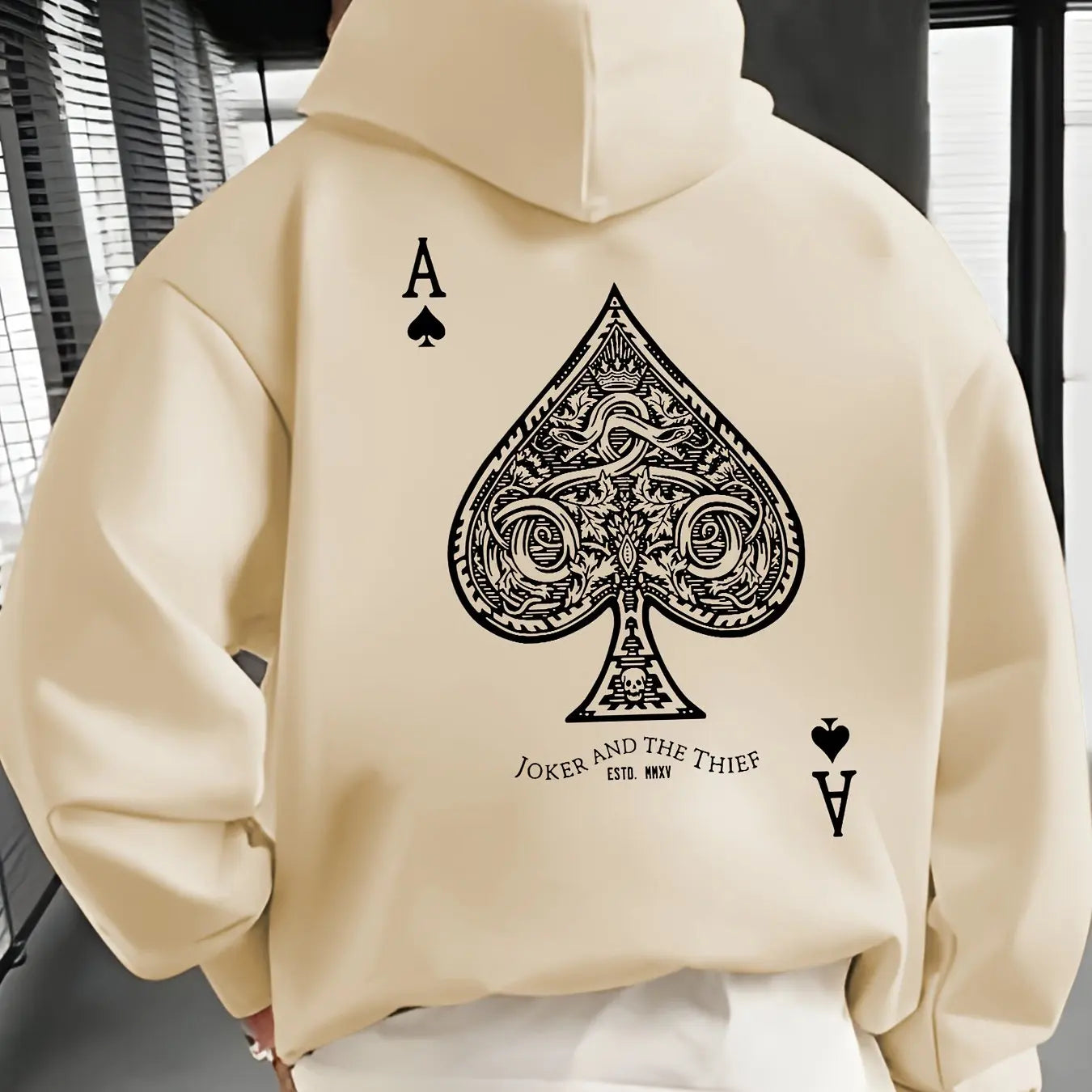 Men's autumn and winter casual fashion loose back poker card A graphic printed long sleeved hooded sweatshirt warm pullover