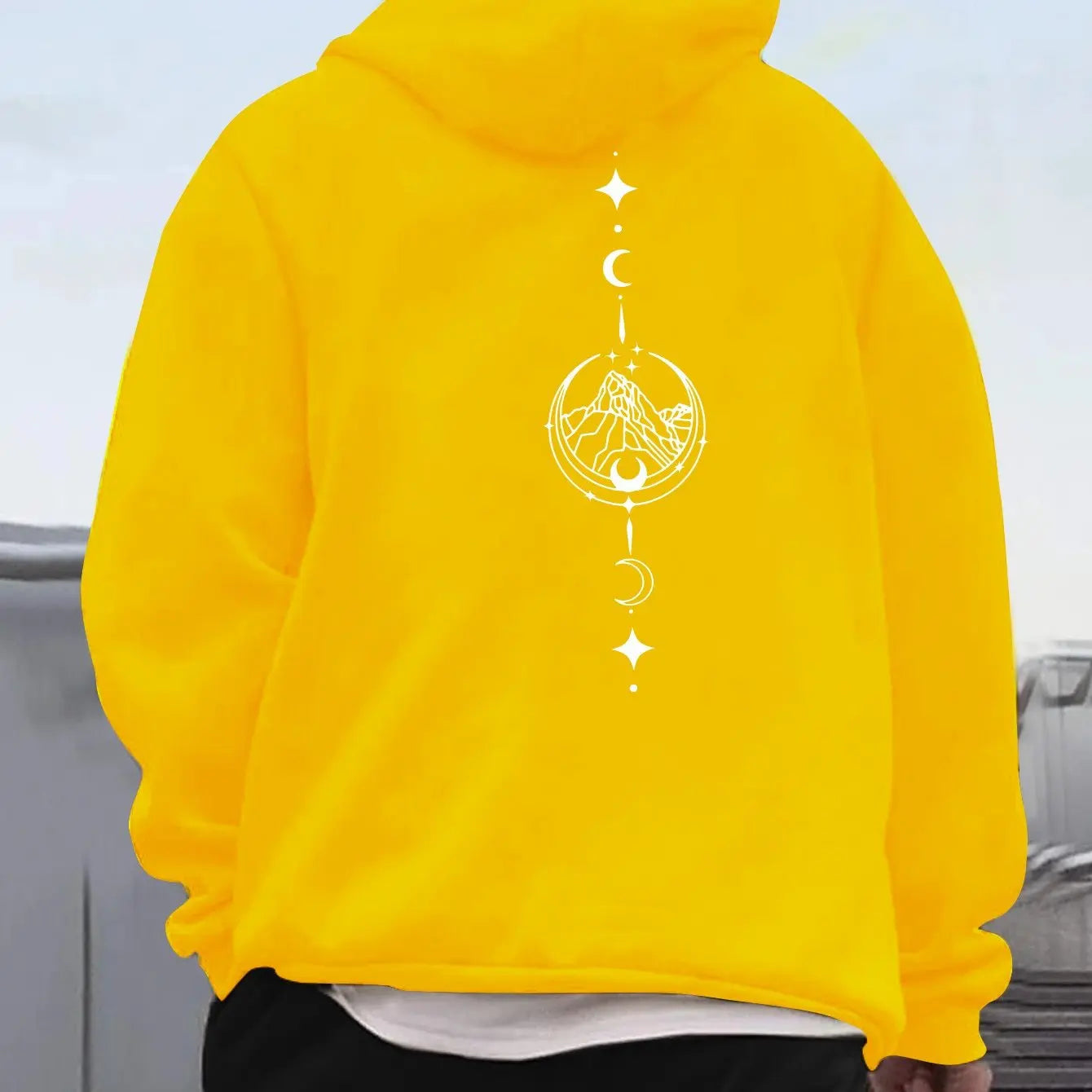 Men's autumn and winter casual fashion loose geometric print long sleeved hooded sweatshirt warm pullover