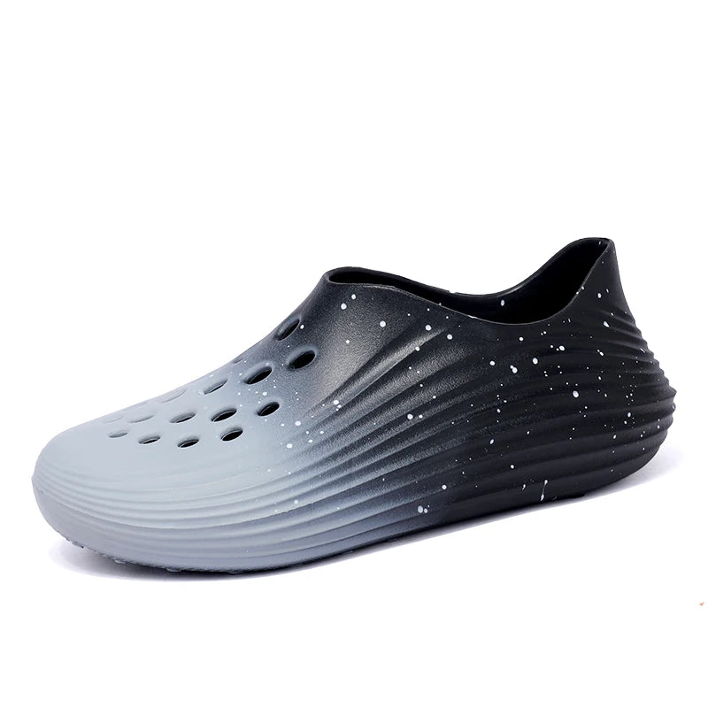 Lightweight Garden Shoes Rubber Sandals Men Cover Toes Beach Sandals Summer Shoes Soft Comfortable