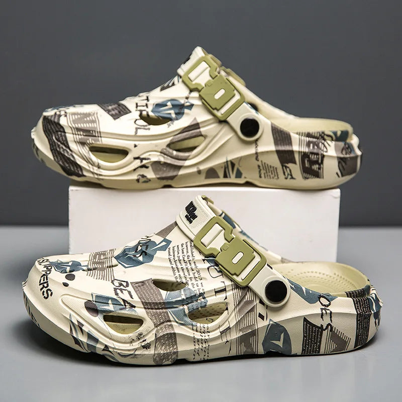 New Men Clogs Luxury Design Summer Shoes Sandals Daily Walking Beach Indoor Footwear Size 39-46 Comfortable Men Shoes Slippers