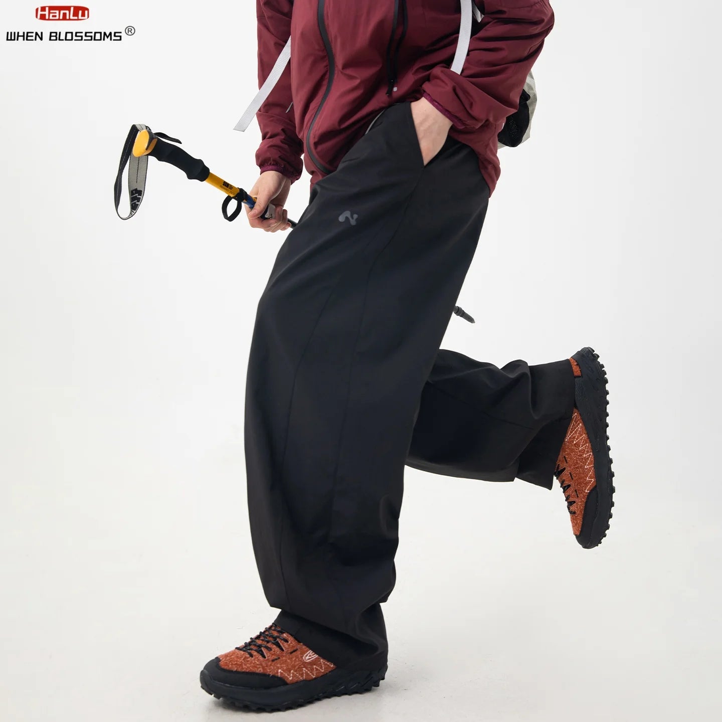 Men's Technical Cargo Pants Panel Design J-Cut Water-Resistant Outdoor Workwear Parachute Pants Loose Fit Spring