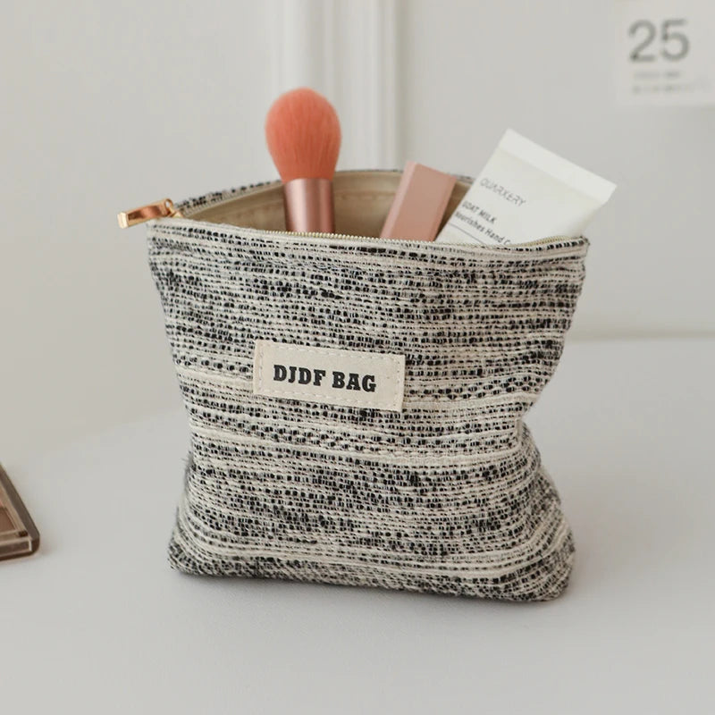 DJDF Black & White Line Women's Small Makeup Bag Canvas Zipper Portable Sanitary Napkin Storage Bag Simple Carry-On Coin Purse