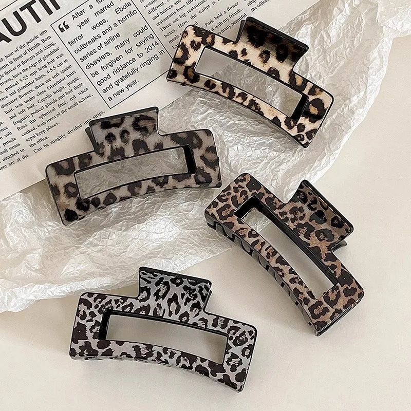 1Pcs Tortoise Hair Claw Clips Leopard Print Stylish Hair Accessories for Women Fashion Strong Hold Clips for Thick Thin hair