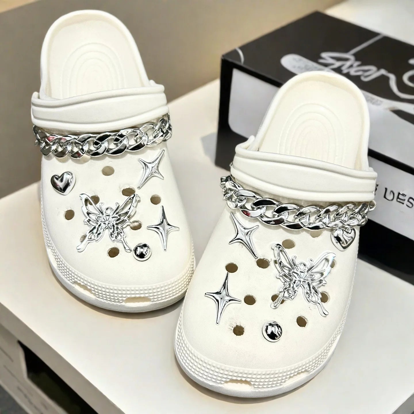 Luxury Y2K Metal Butterfly Designer Shoe Charms Set Summer 2026 Gothic Spider Clogs Sandals Accessories DIY Shoes Decorations