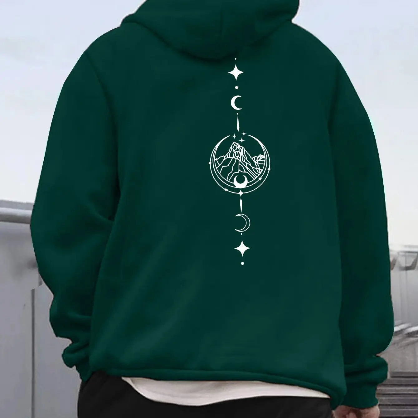Men's autumn and winter casual fashion loose geometric print long sleeved hooded sweatshirt warm pullover