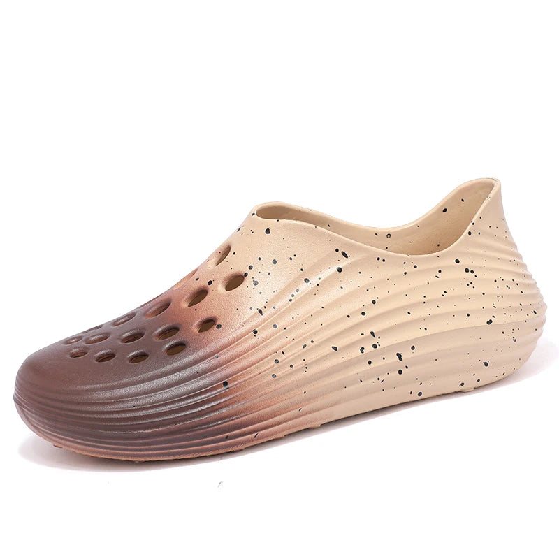 Lightweight Garden Shoes Rubber Sandals Men Cover Toes Beach Sandals Summer Shoes Soft Comfortable