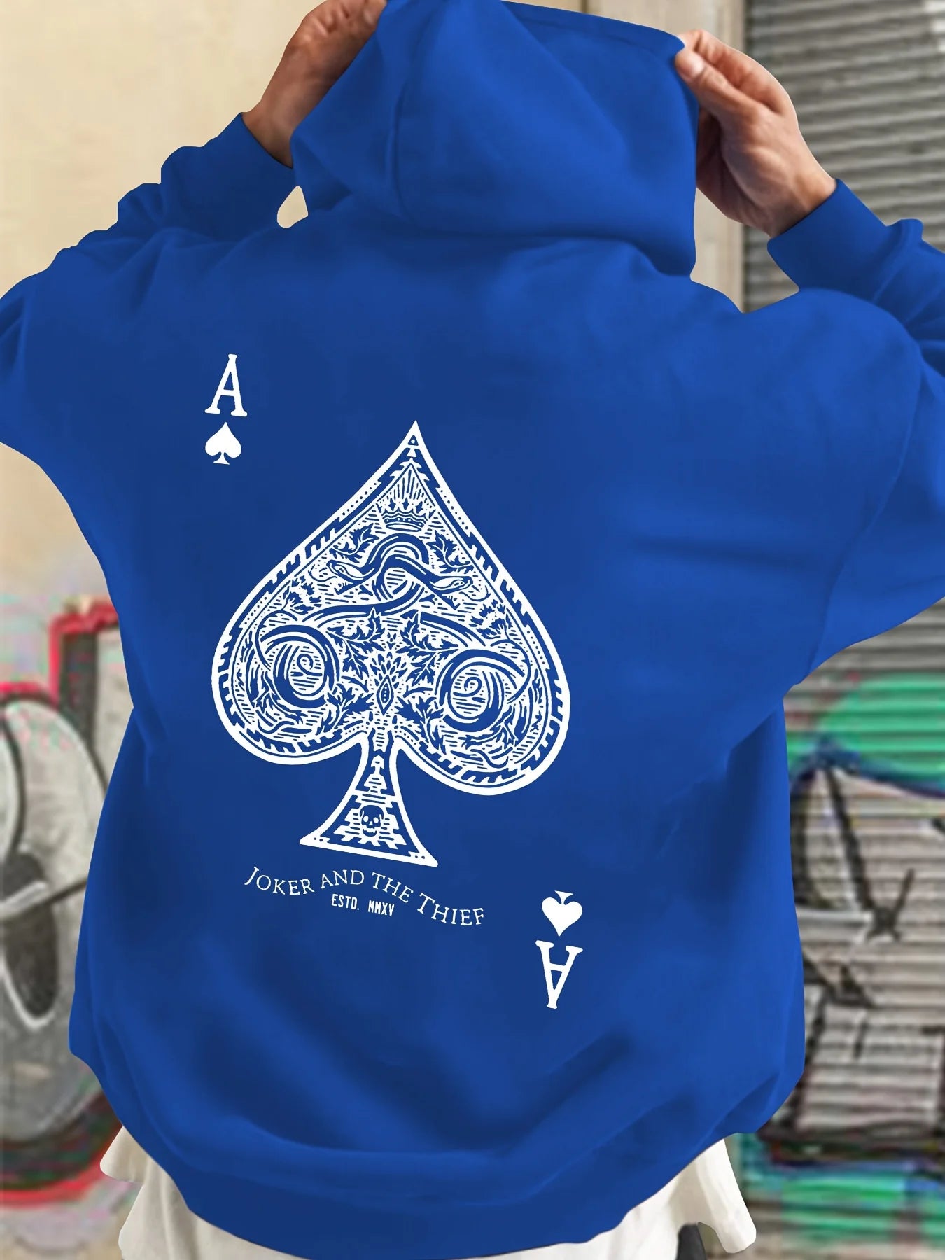 Men's autumn and winter casual fashion loose back poker card A graphic printed long sleeved hooded sweatshirt warm pullover
