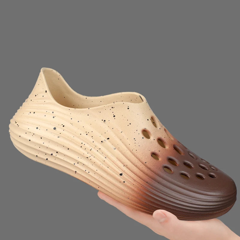 Lightweight Garden Shoes Rubber Sandals Men Cover Toes Beach Sandals Summer Shoes Soft Comfortable