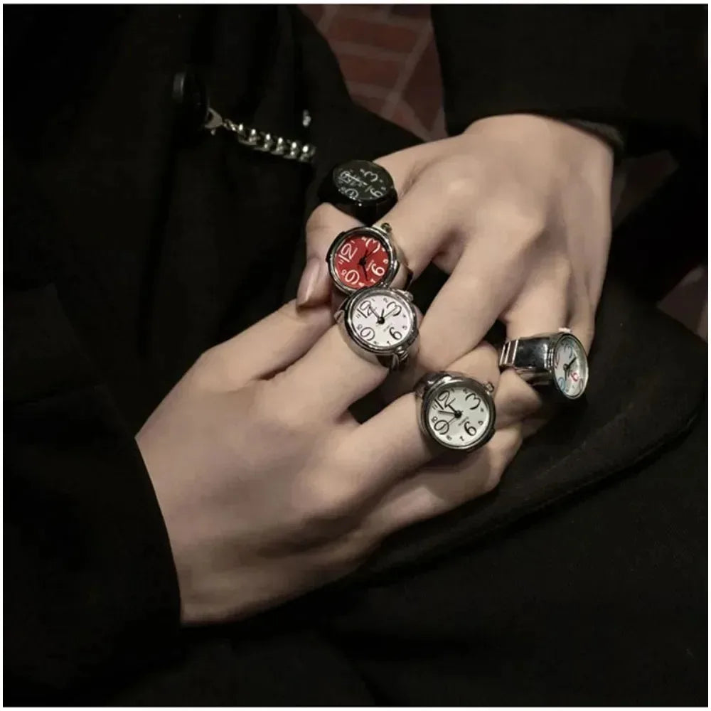 Mini Watch Rings Vintage Punk Elastic Strap Alloy Watches Women Men Couple Rings Jewelry Clock Roman Quartz Watch Rings