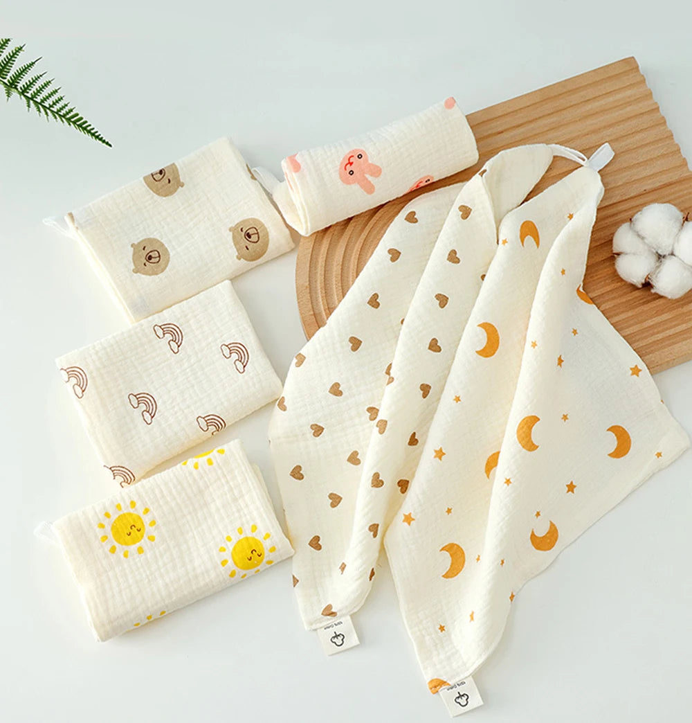 4pcs New Baby Washcloth Newborn Burp Cloth Square Towels Cute Koala Bear Pure Cotton Soft Absorbent Gauze Cotton Baby Towels
