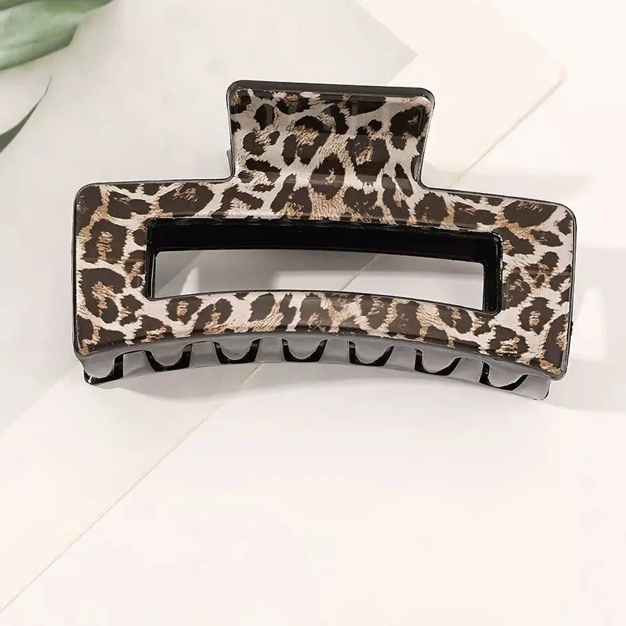 1Pcs Tortoise Hair Claw Clips Leopard Print Stylish Hair Accessories for Women Fashion Strong Hold Clips for Thick Thin hair