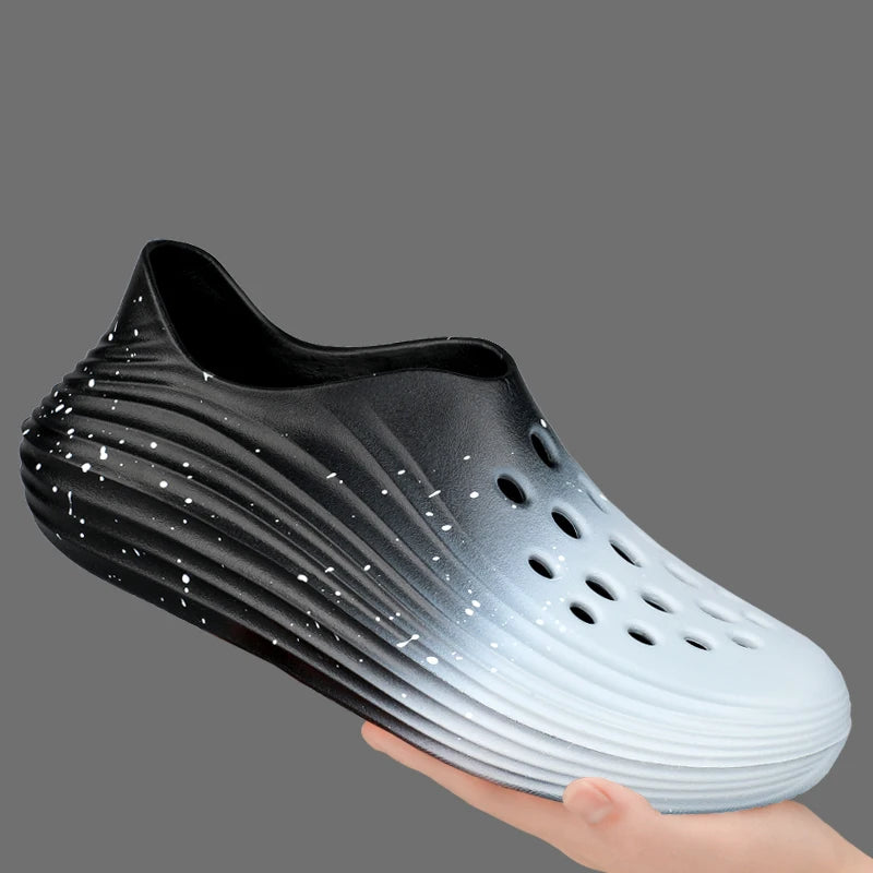 Lightweight Garden Shoes Rubber Sandals Men Cover Toes Beach Sandals Summer Shoes Soft Comfortable
