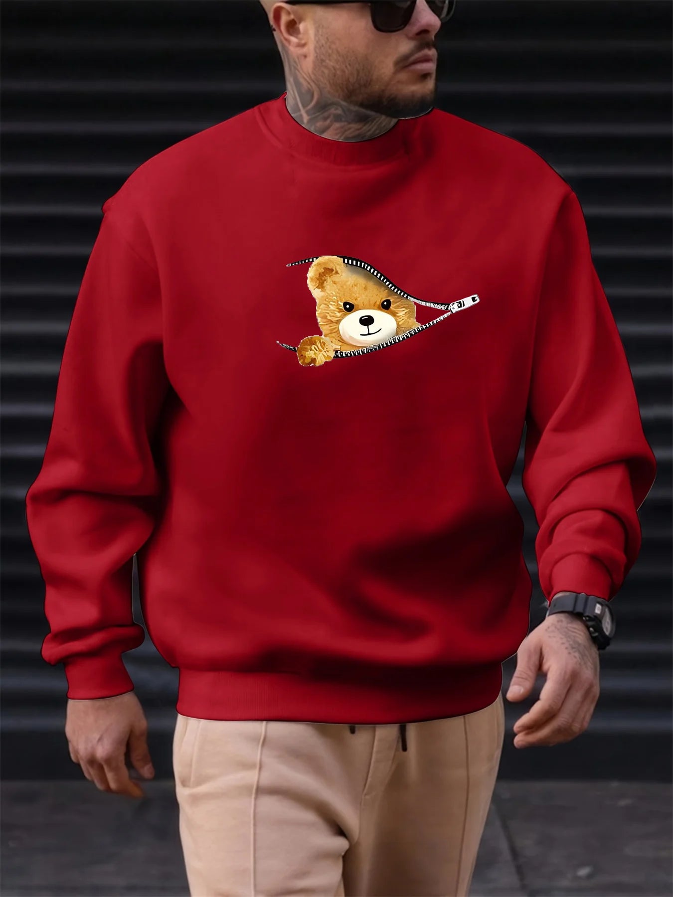 Men's autumn and winter fashionable casual loose and cute bear pattern printed long sleeved round neck sweatshirt