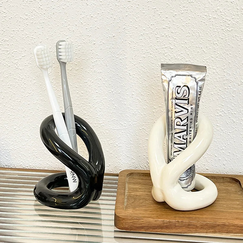 Creative Ins Ceramic Premium Feeling Cream Wind Desktop Pen Holder Makeup Brush Dresser Shelf Storage Cylinder Ornament